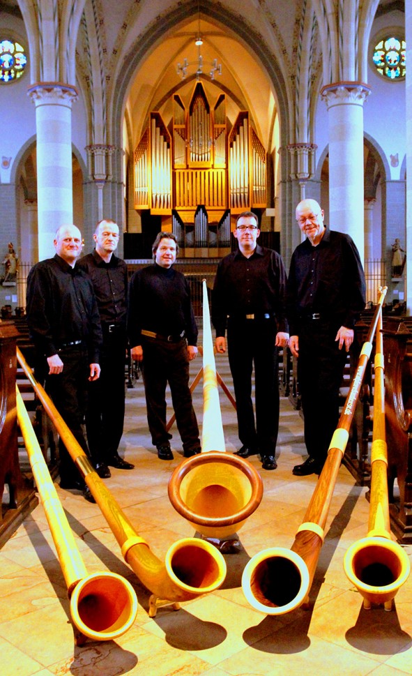 4 Alphörner mit Orgel laden zum Konzert