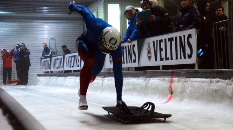 06 12 19 Veltins EisArena 002 800