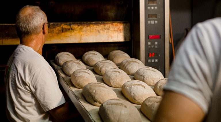 Mindestlohn trotz der harten Arbeit in einer Bäckerei