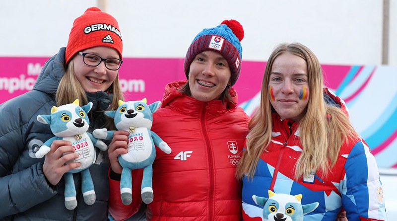 Olympischen Jugend-Winterspielen : Viktoria Cernanska, Georgeta Popescu und Celine Harms