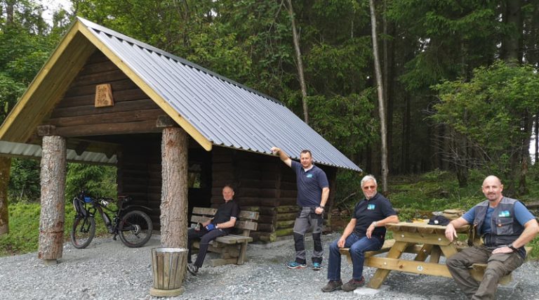 4. Schutzhütte des Verkehrsverein Winterberg saniert