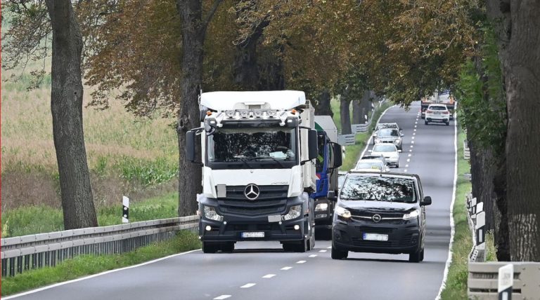 LKW überholen