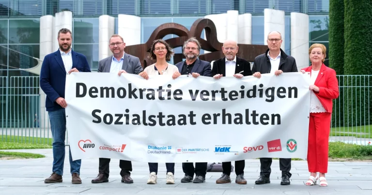 Demokratie schützen – Sozialstaat erhalten