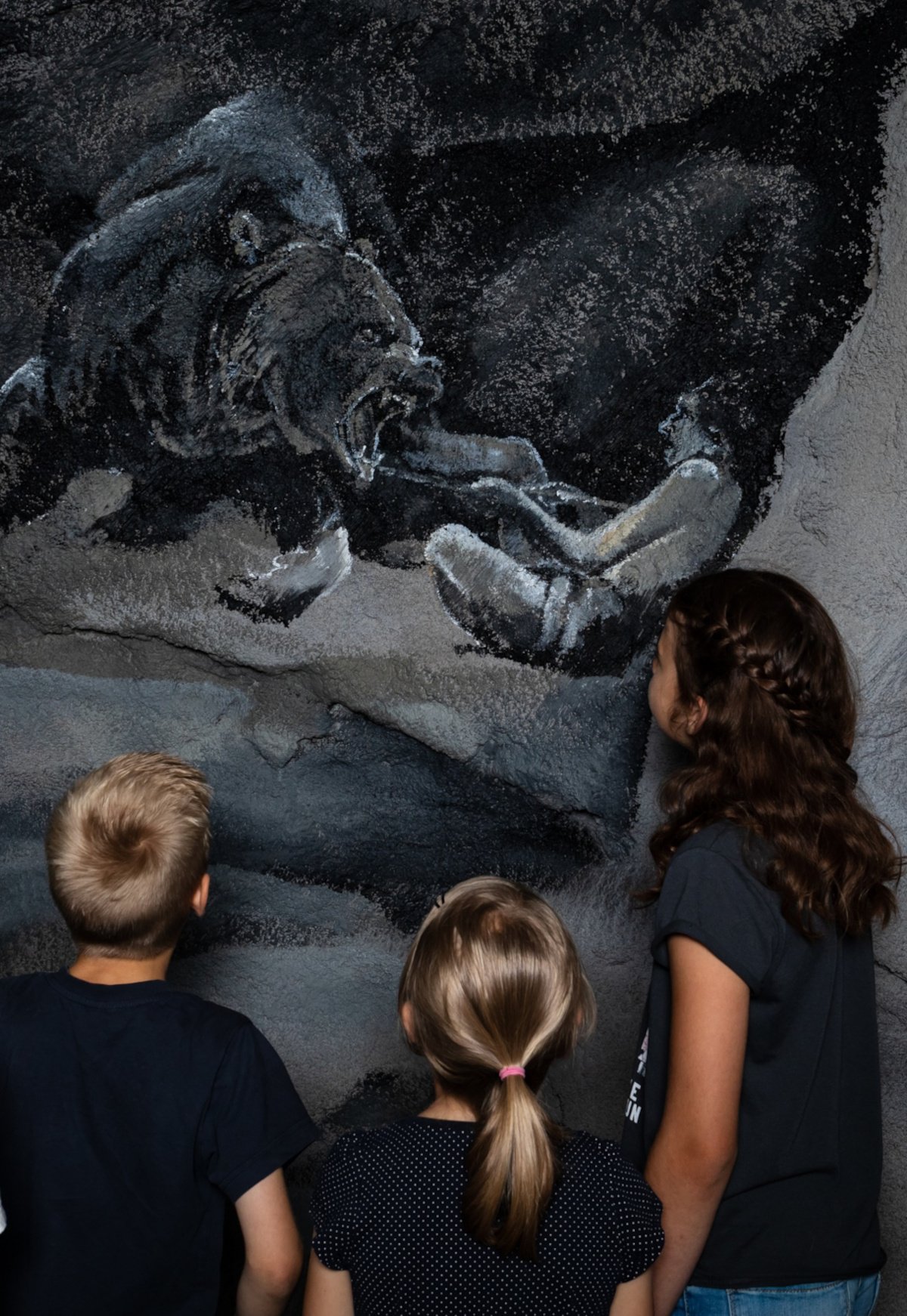 Höhlenmalerei in der Steinzeithöhle im Sauerland-Museum